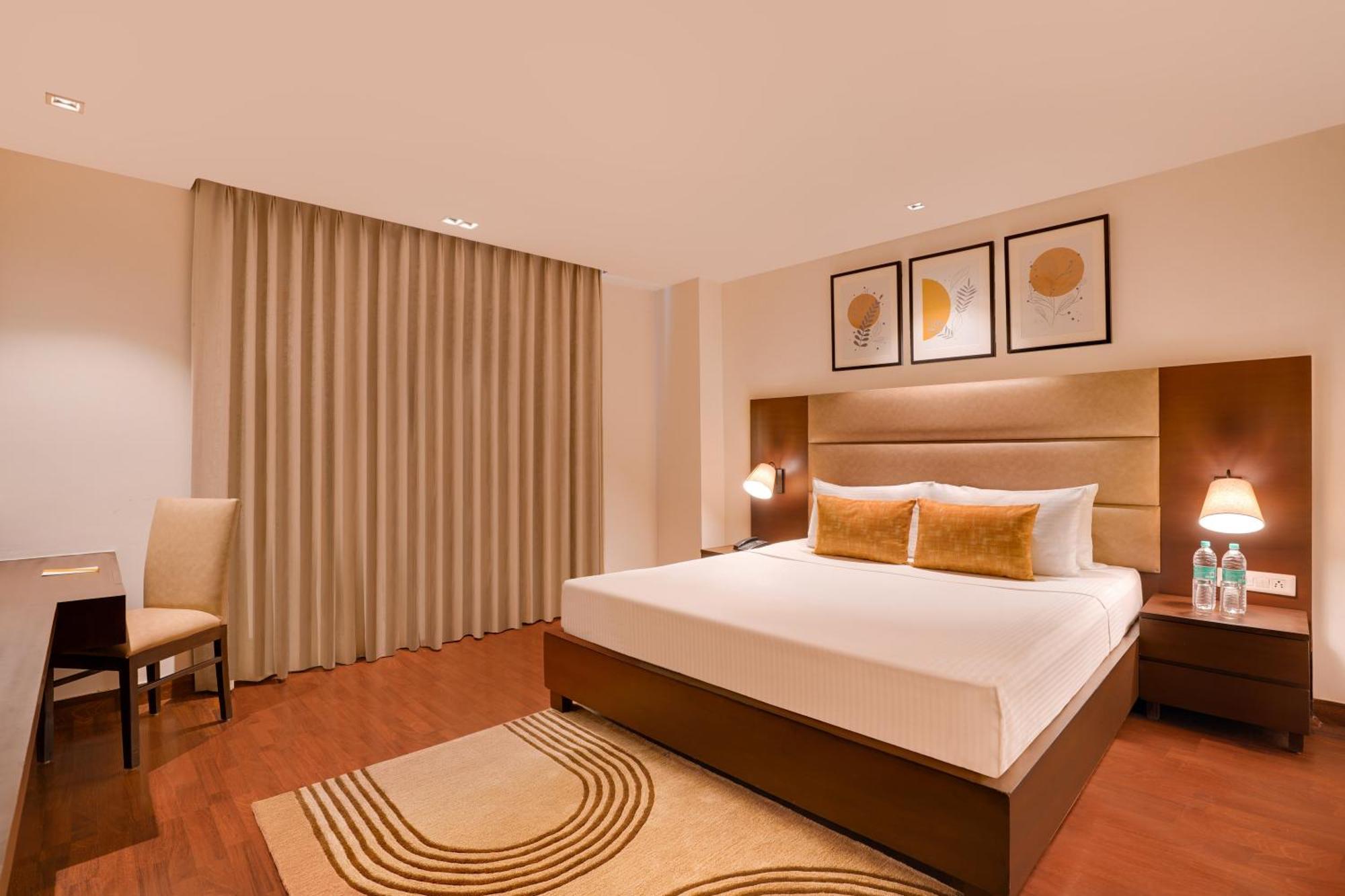 Lemon Tree Hotel, Noida Extérieur photo