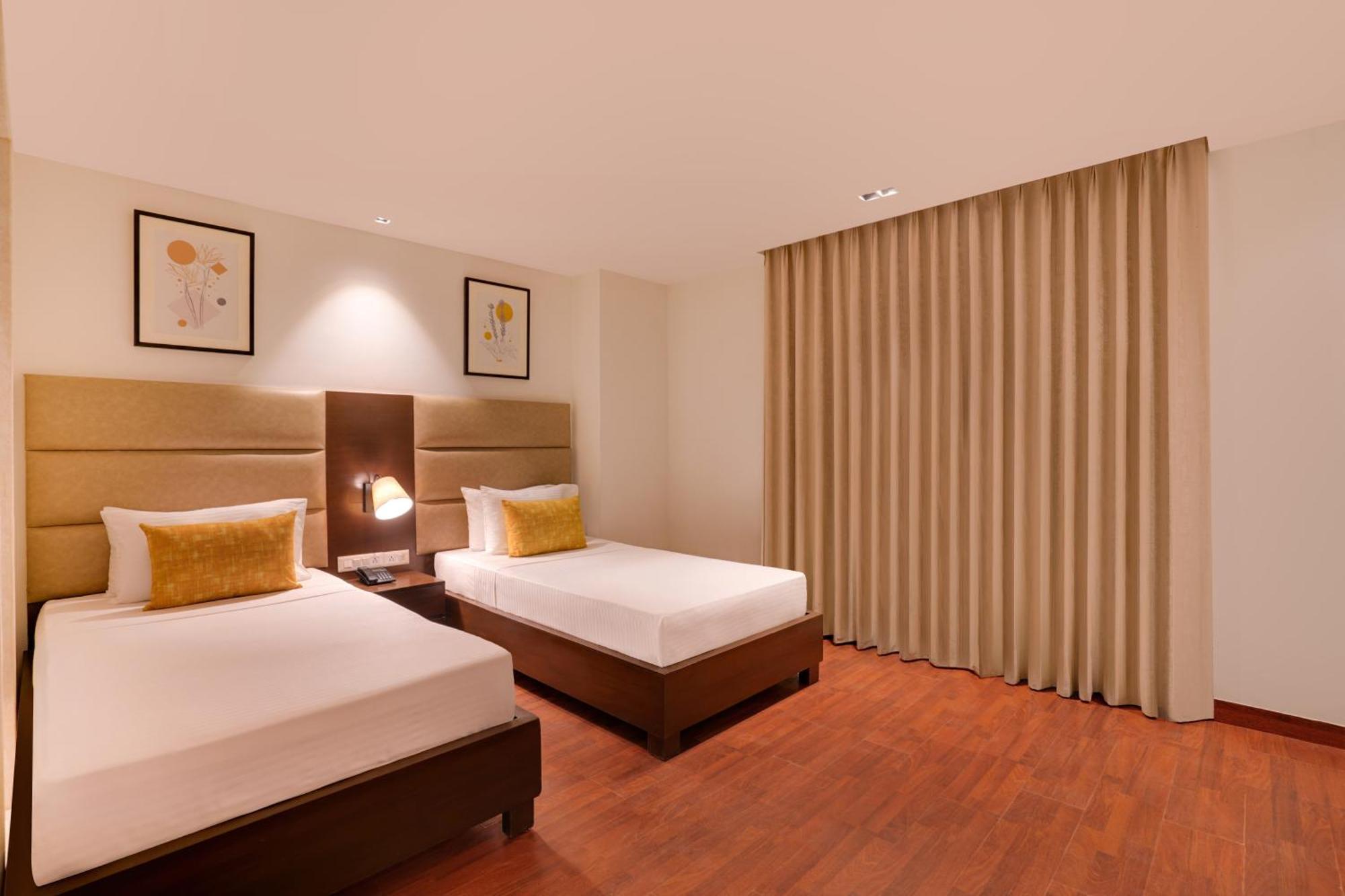Lemon Tree Hotel, Noida Extérieur photo