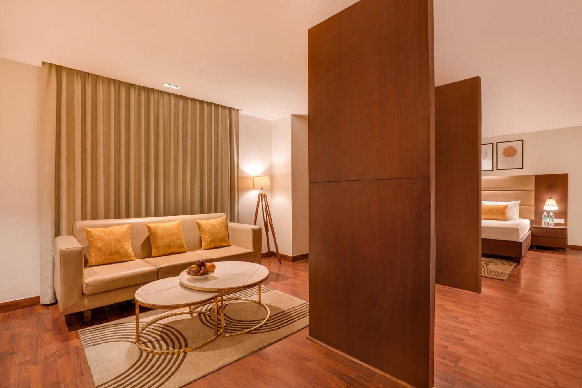 Lemon Tree Hotel, Noida Extérieur photo