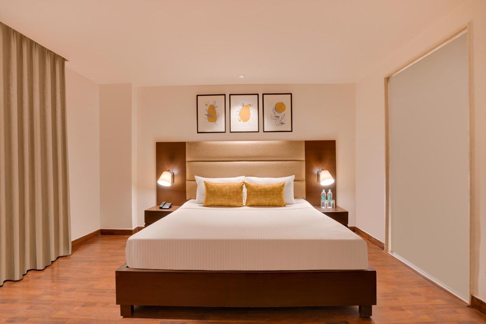 Lemon Tree Hotel, Noida Extérieur photo