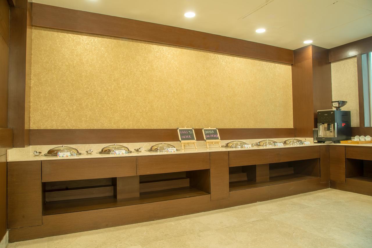 Lemon Tree Hotel, Noida Extérieur photo